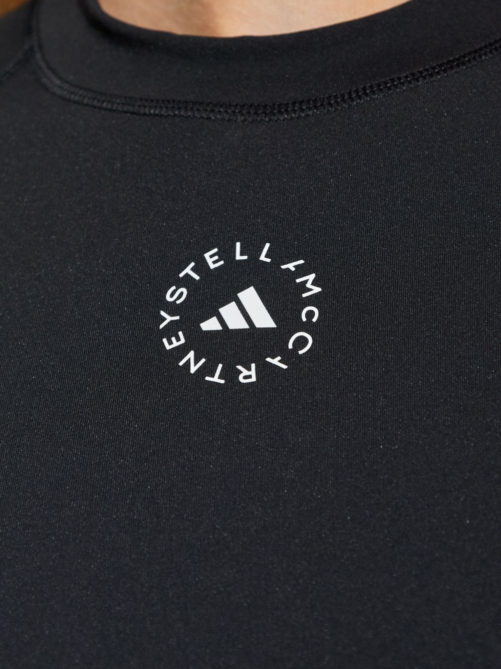Top a maniche lunghe con dettaglio del logo in nero Adidas by stella mc cartney - donna 