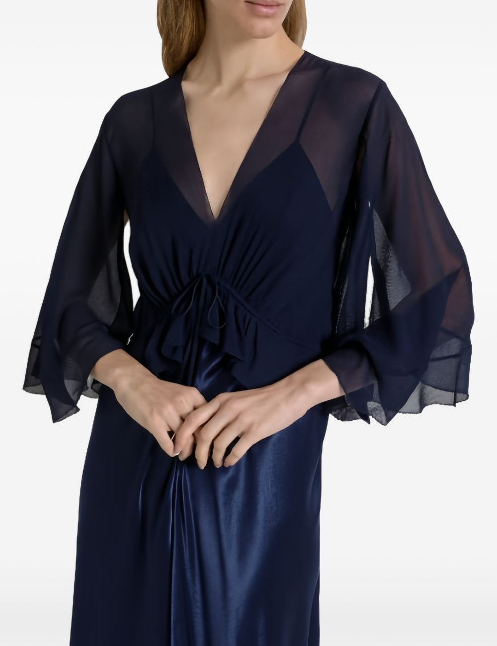 Abito maxi con maniche svasate in blu 