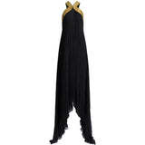 Abito lungo in chiffon plissé con ricami metallici in nero 