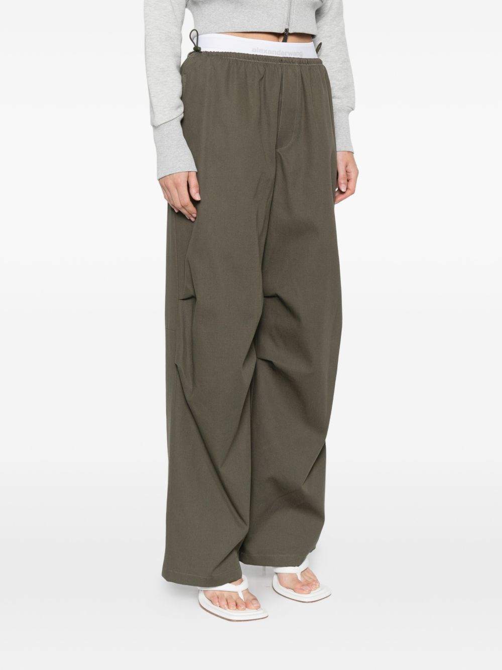 Pantaloni con cintura a doppio strato  in verde 