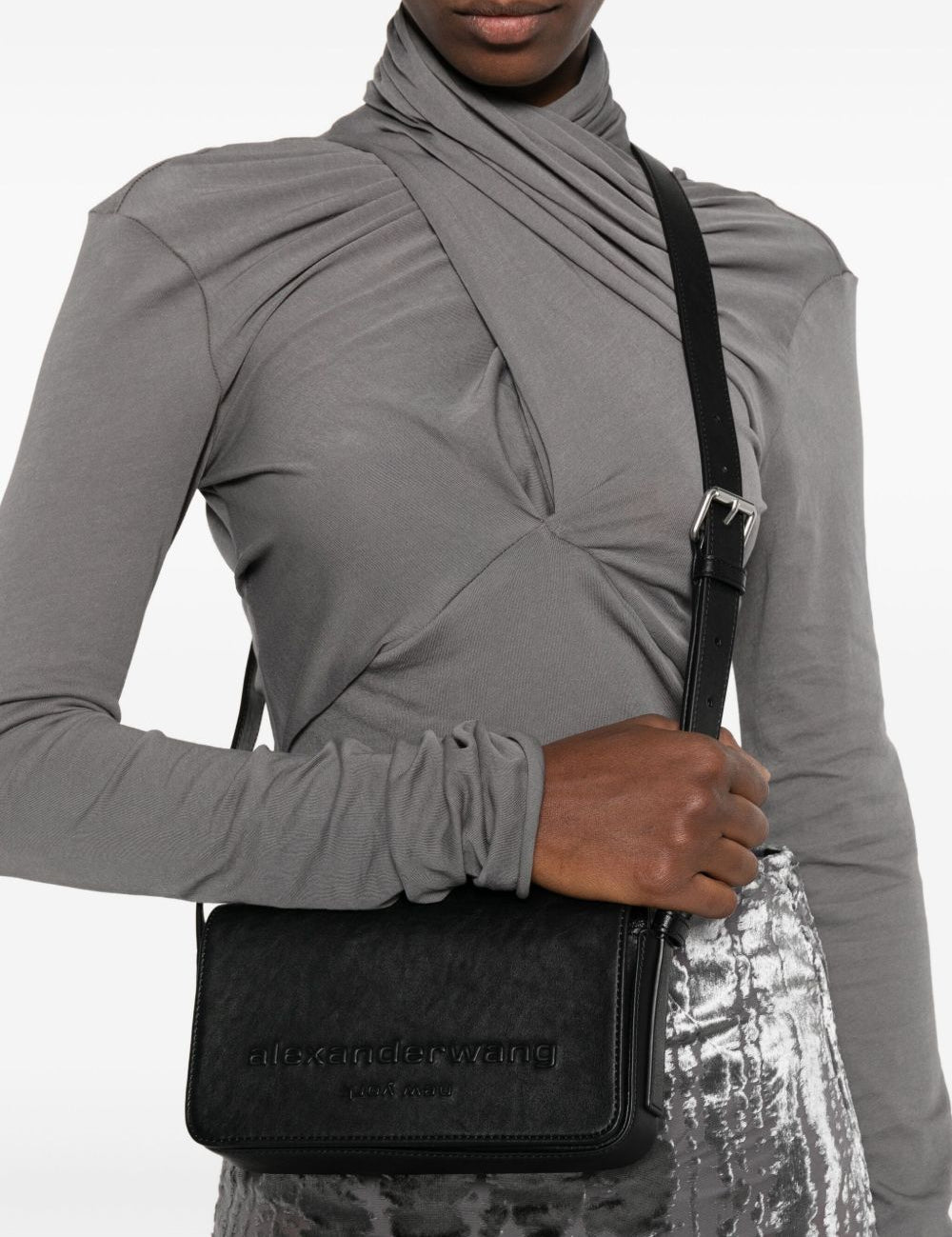 Borsa a tracolla con logo in rilievo in nero Alexander wang  - donna 