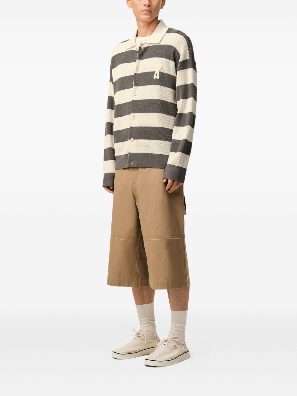 Cardigan ami de coeur con patch cuore in bianco Ami paris - uomo 
