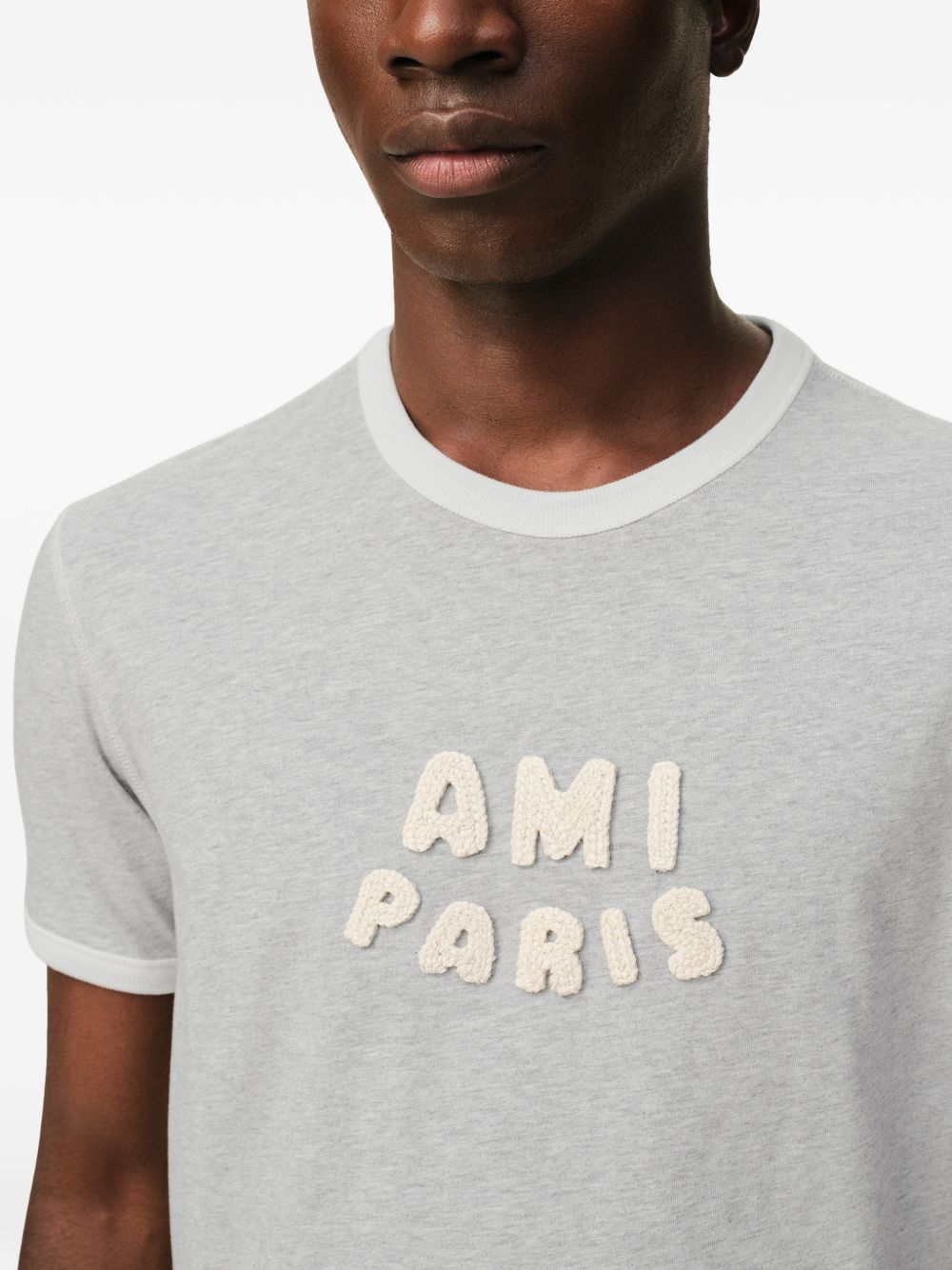 T-shirt con logo in grigio Ami paris - uomo 