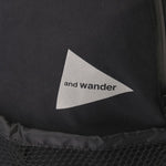 Zaino con stampa in nero And wander - uomo 