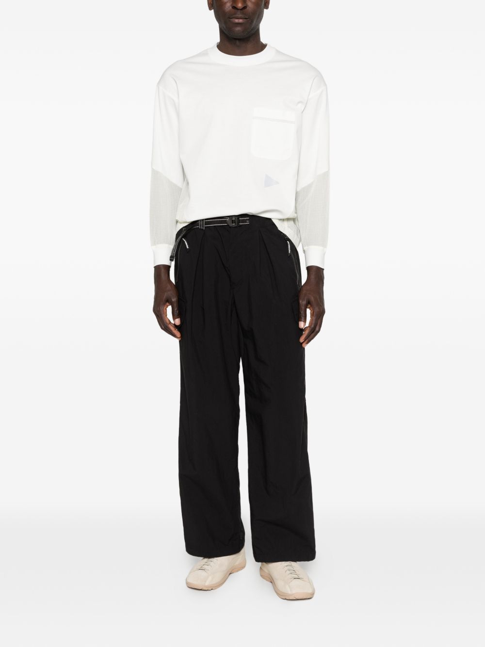 Pantaloni con tasche in nero and Wander - uomo 