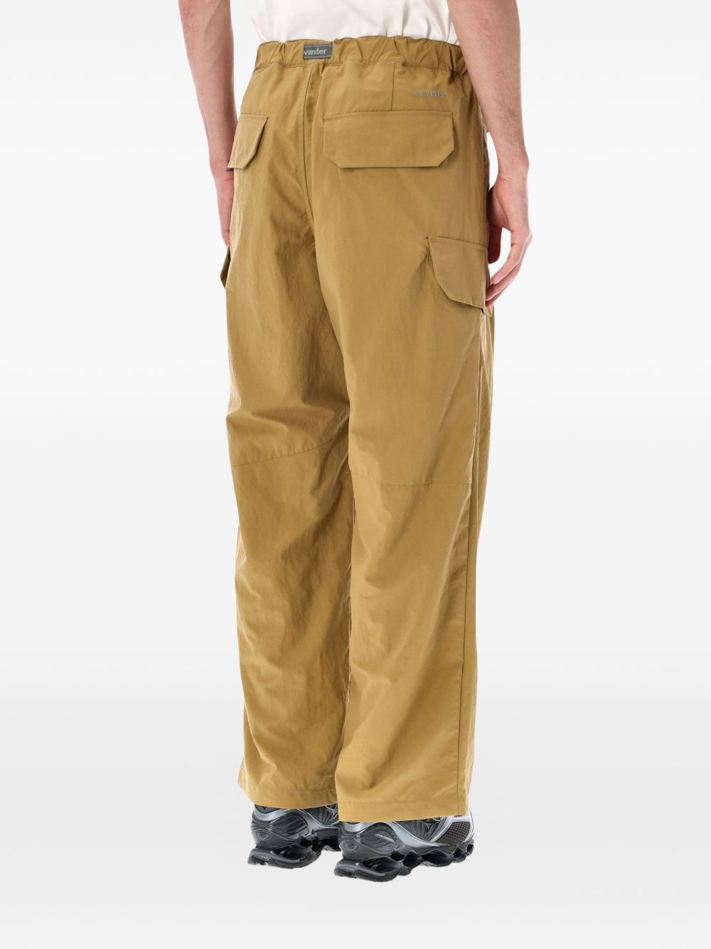 Pantaloni cargo in twill in beige And wander - uomo 