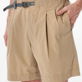 Pantaloncini a pieghe con cintura in beige And wander - uomo 