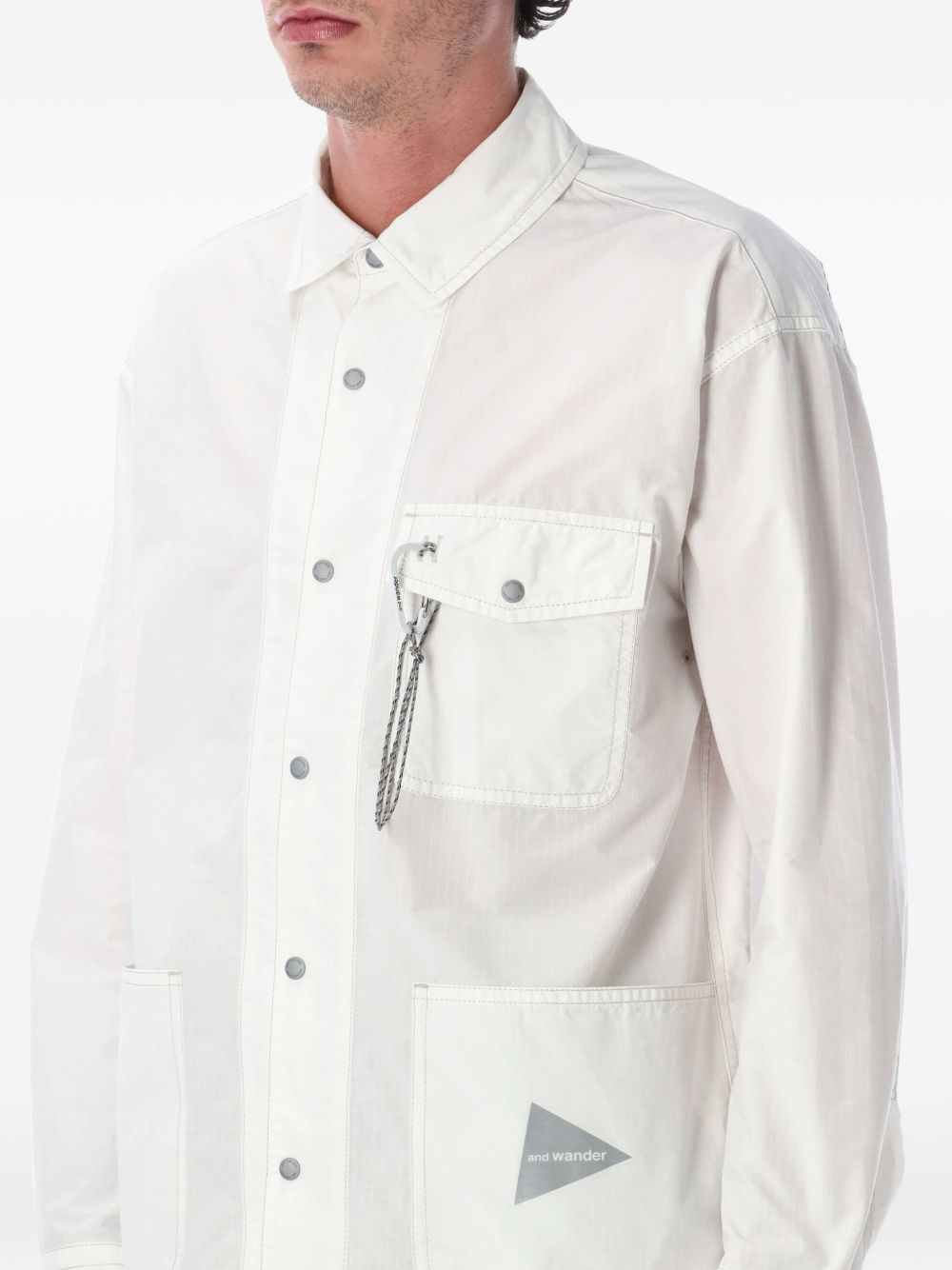 Giacca-camicia con tasche in bianco And wander - uomo 