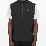 Gilet con zip sul collo in nero Arc'teryx - uomo 