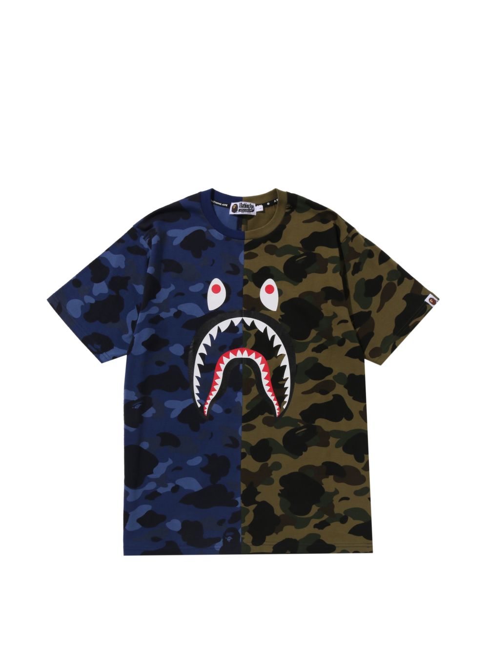 T-shirt in cotone con stampa mimetica in blu e verde A bathing ape - uomo 