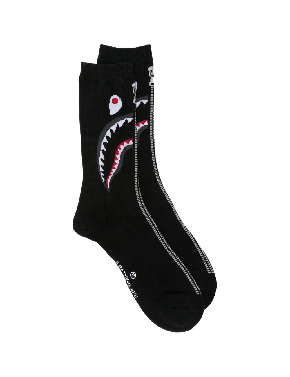 Calzini con ricamo Shark in nero 