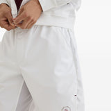 Shorts con vita elasticizzata in bianco 