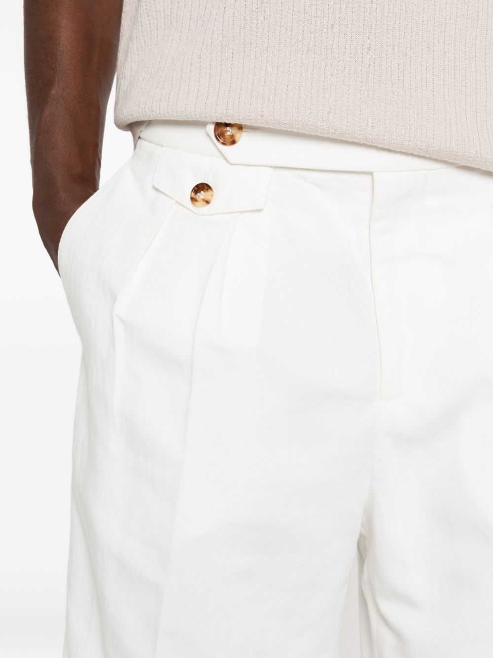 Pantaloncini con bottoni in bianco Brunello cucinelli - uomo 