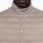 Gilet imbottito con tasche in beige Brunello Cucinelli - uomo 