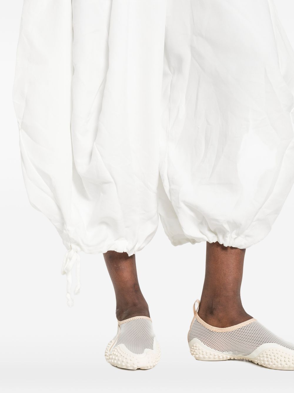 Pantaloni balloon con coulisse in bianco Comme des garcons - donna 