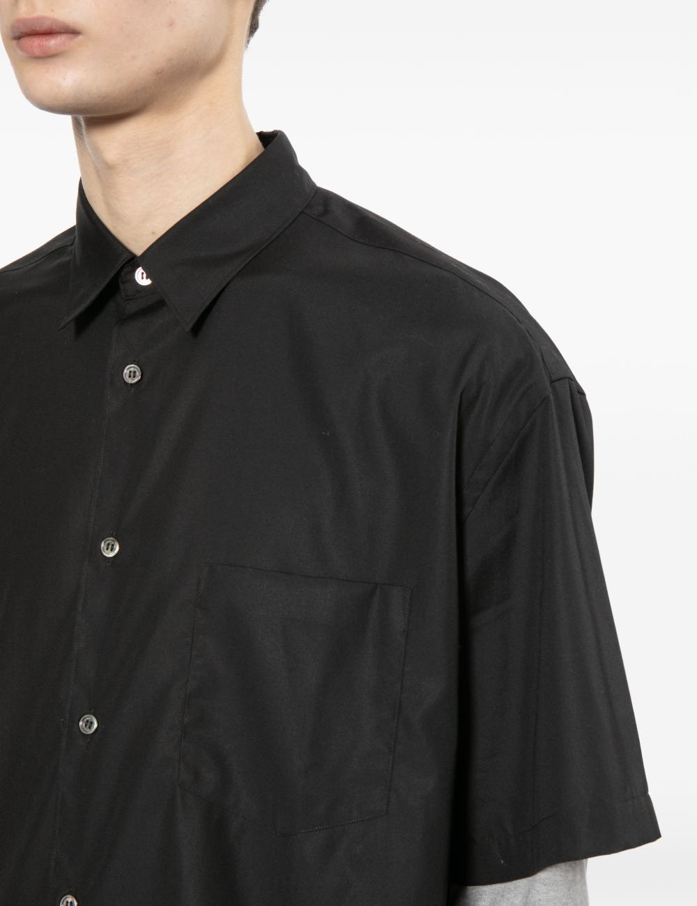 Camicia con logo ricamato in nero COMME DES GARCONS HOMME - uomo 