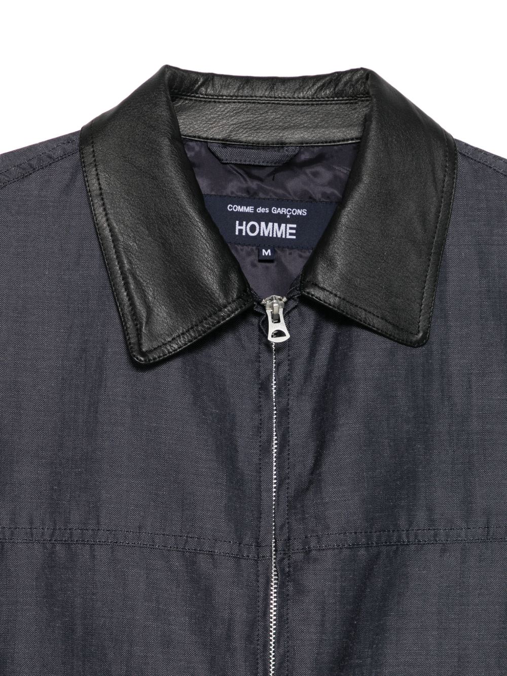 Giacca con zip e colletto in pelle in blu 