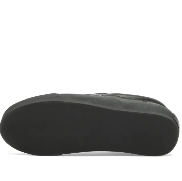 Sneakers in pelle  in nero Comme des garcons homme - uomo 