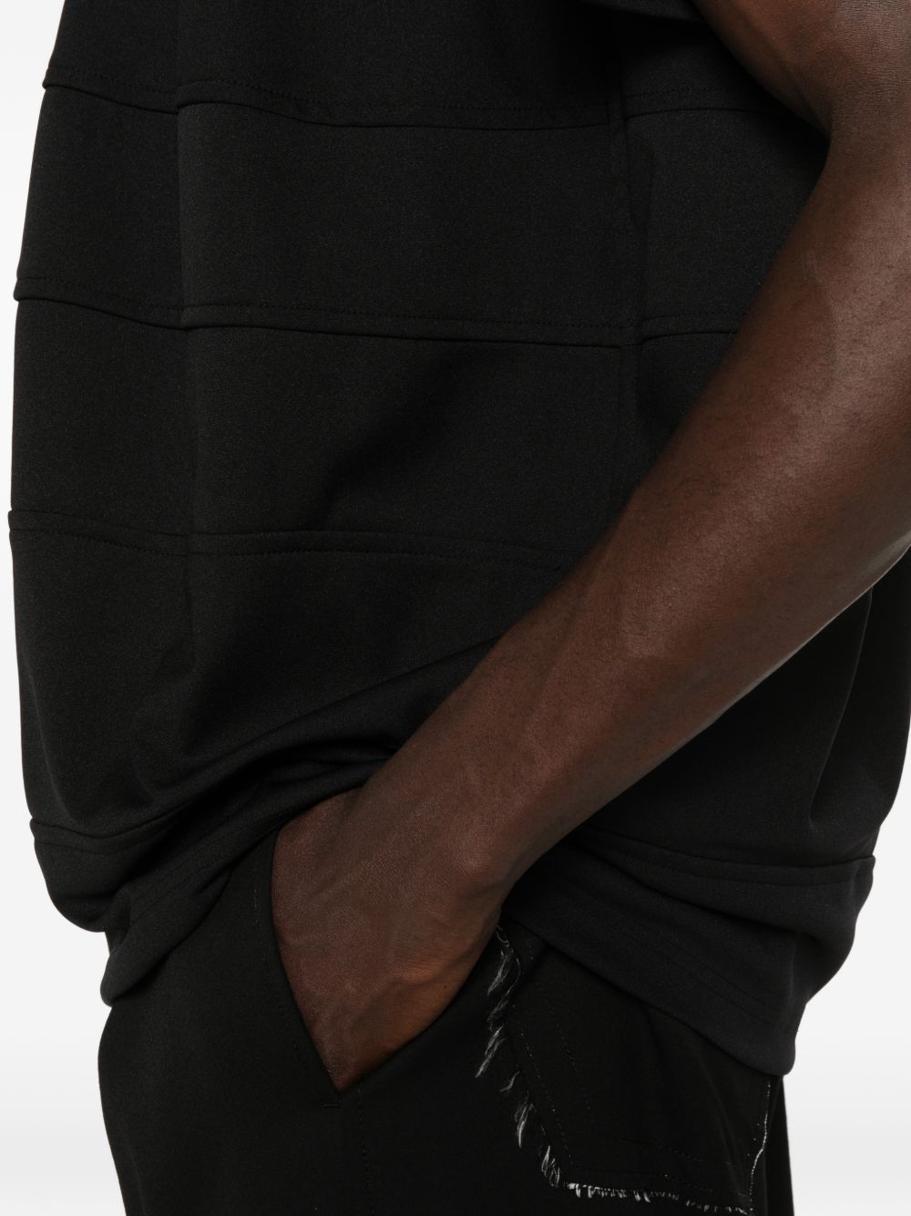 T-shirt girocollo a pannelli in nero Comme des garcons homme plus - uomo 