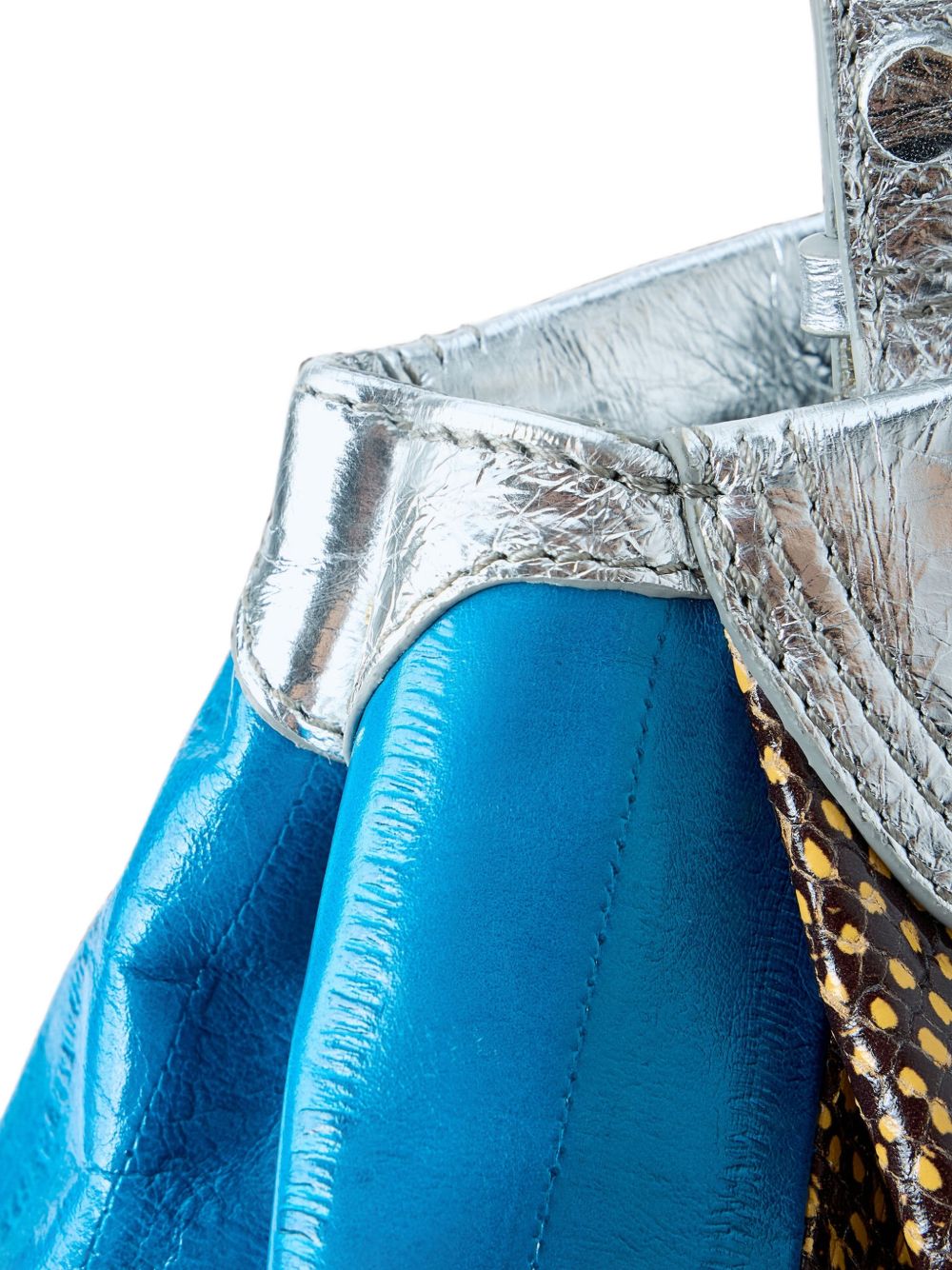 Clutch con design a pannelli multicolore 