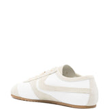 Sneakers con pannelli in bianco 