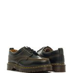 Derby Lowell in nero Dr. Martens - uomo 