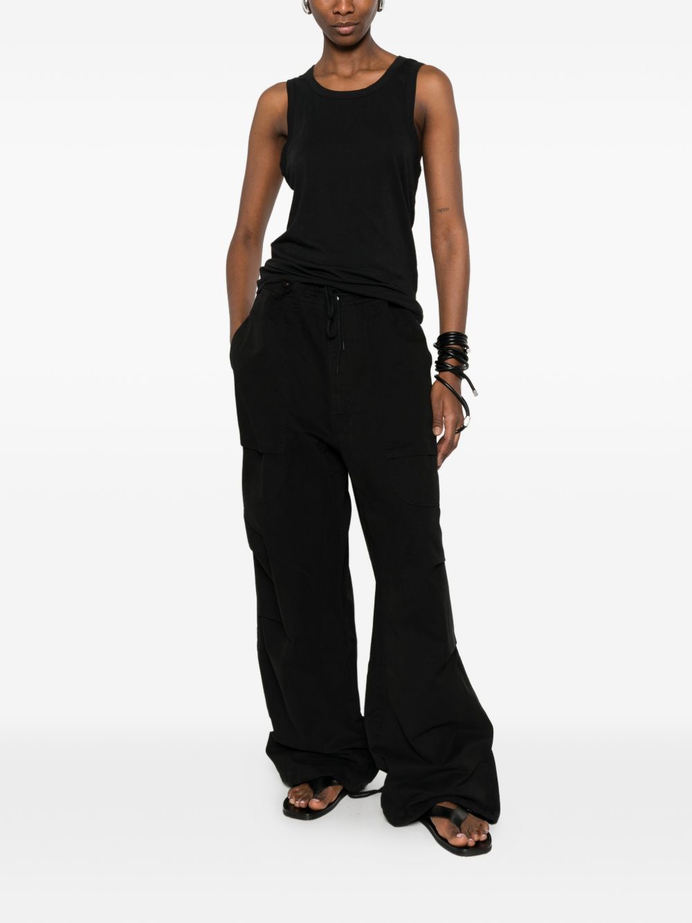 Pantaloni cargo con coulisse in nero Entire studios - unisex 