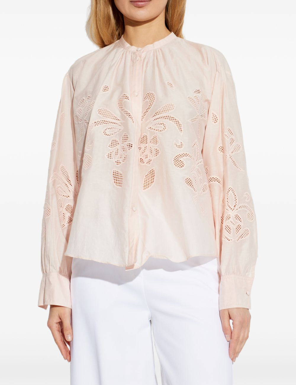 Blusa  ricamata in rosa 