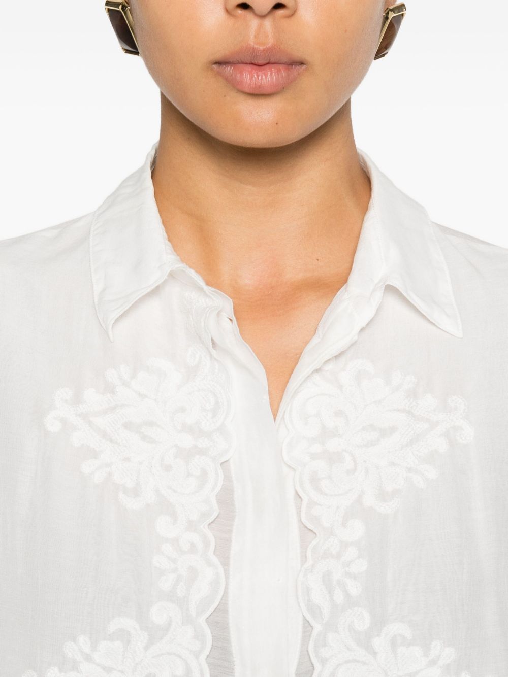 Camicia a maniche lunghe in bianco 