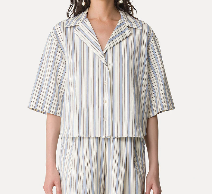 Camicia a maniche corte in bianco e celeste 