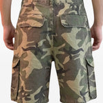 Pantaloncini con stampa patchwork in verde Found - uomo 