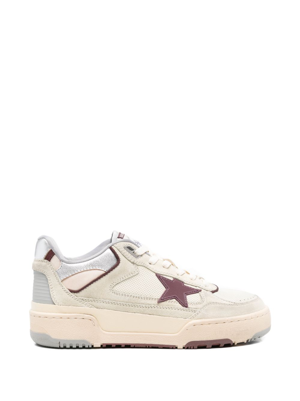 Sneakers con decorazioni a stella in bianco Golden goose - uomo 