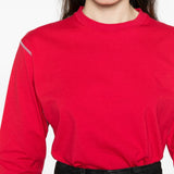 T-shirt a manica corta con impunture in rosso Gr10k - donna 