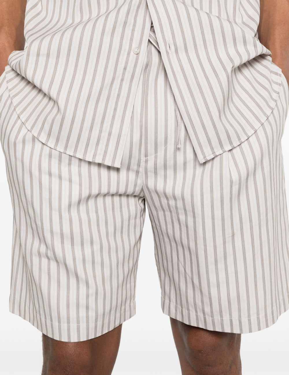 Pantaloncini a righe in beige Grayed - uomo 