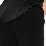 Pantaloni con pieghe in nero Issey miyake  - donna 