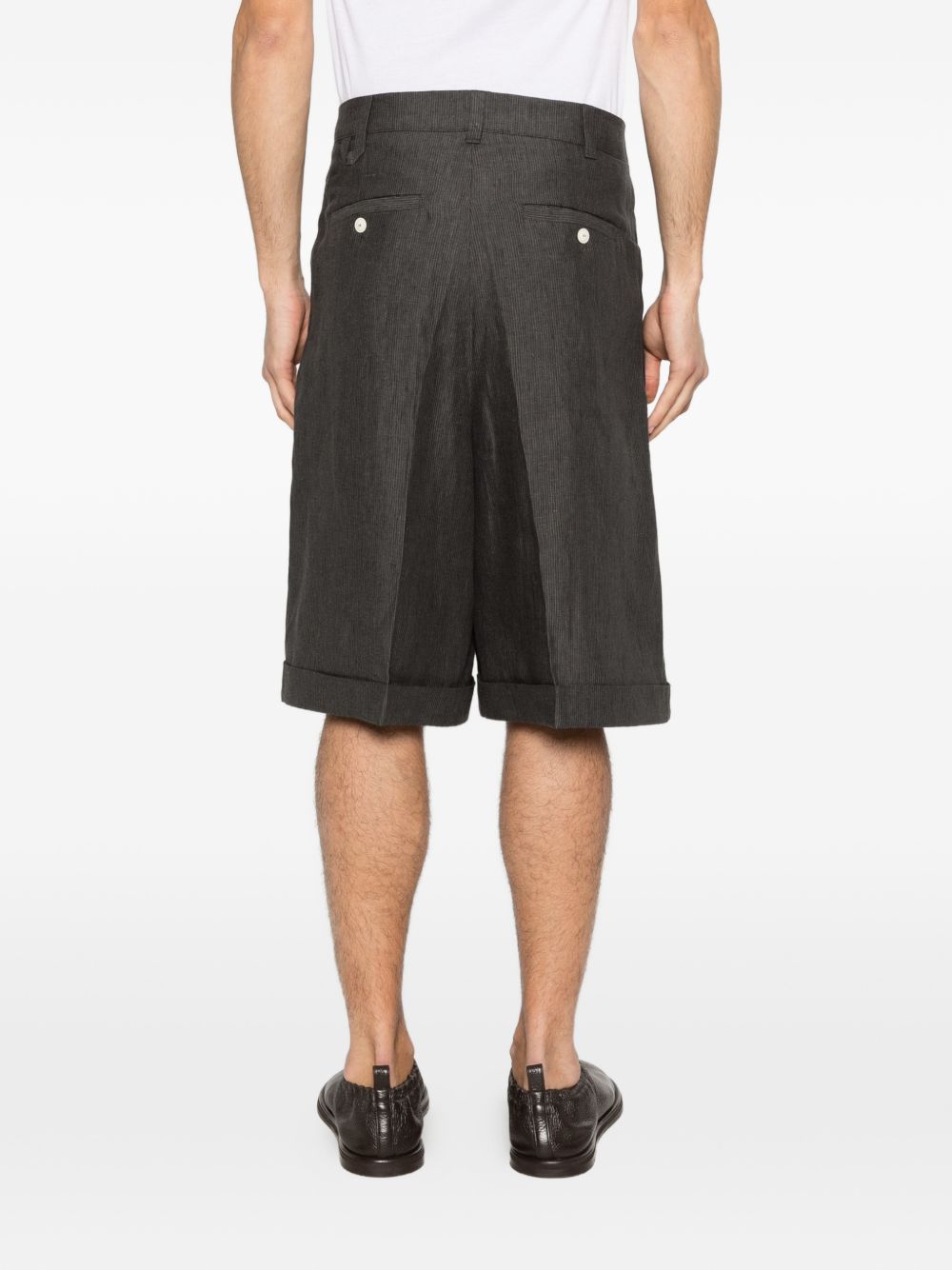 Pantaloncini Pastor con pieghe e orlo risvoltato in grigio Jacquemus - uomo 