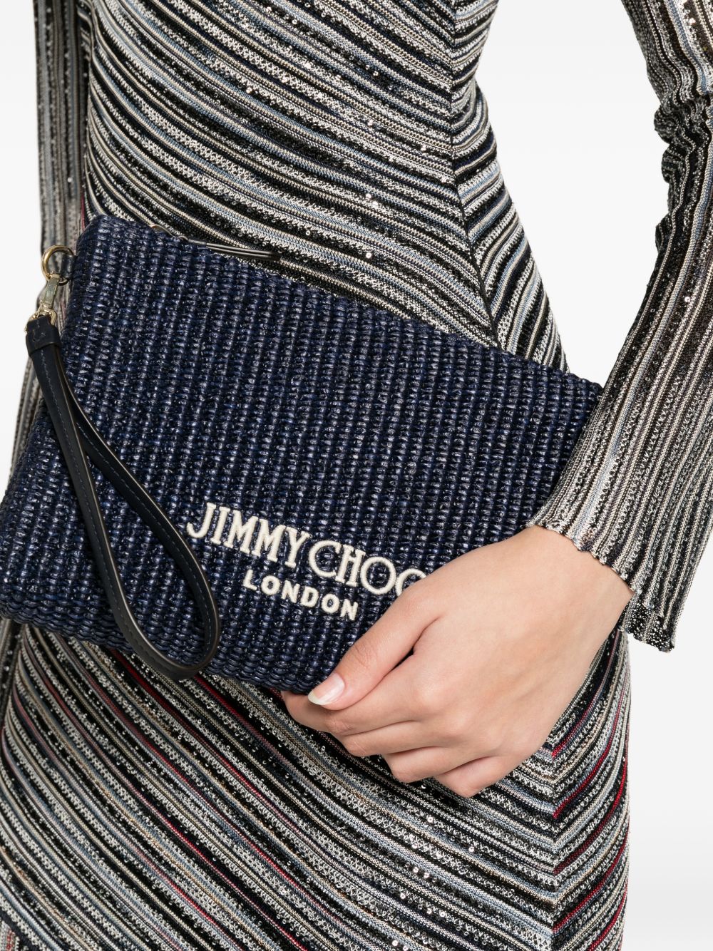 Clutch con logo stampato in rafia in blu Jimmy choo - donna 