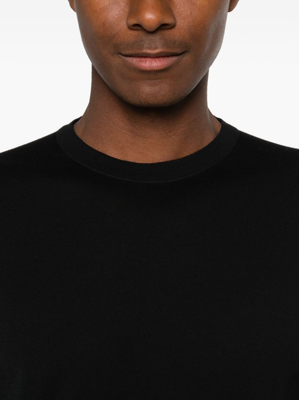 T-shirt girocollo in nero John smedley - uomo 