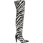 Stivali con stampa zebra in bianco e nero Khaite - donna 