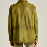Giacca in pelle con bottoni frontali in verde 