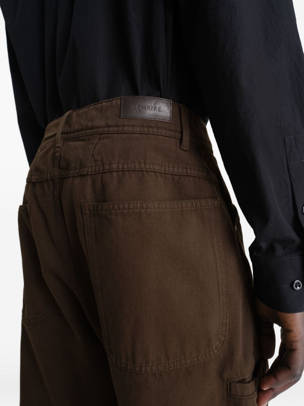 Denim carrot con tasche in marrone Lemaire - uomo 