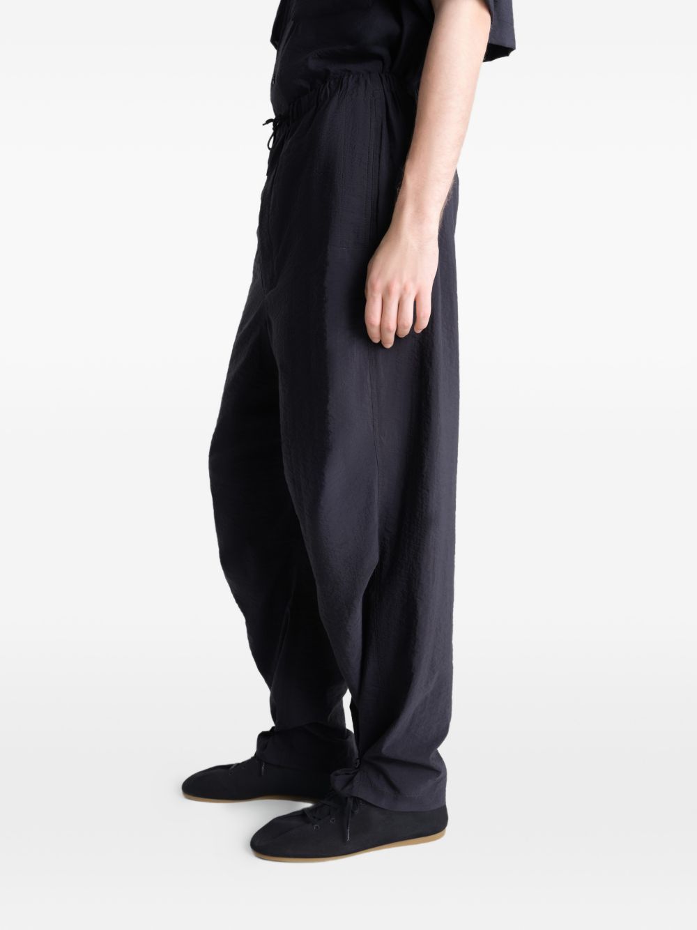 Pantaloni con tasche in nero LEMAIRE - uomo 