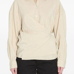 Camicia con chiusura laterale in beige Lemaire - donna 