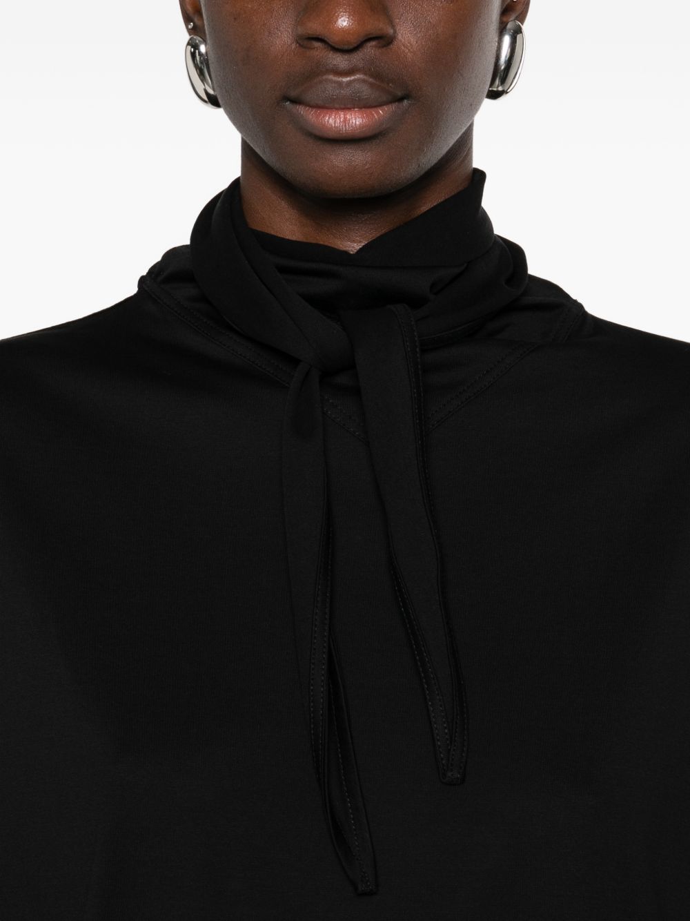 T-shirt con foulard in nero Lemaire - donna 