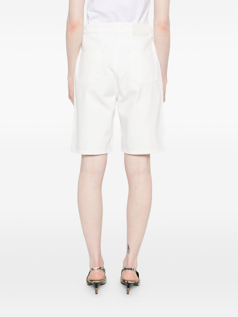Shorts con taschei in bianco Loulou de saison - donna 
