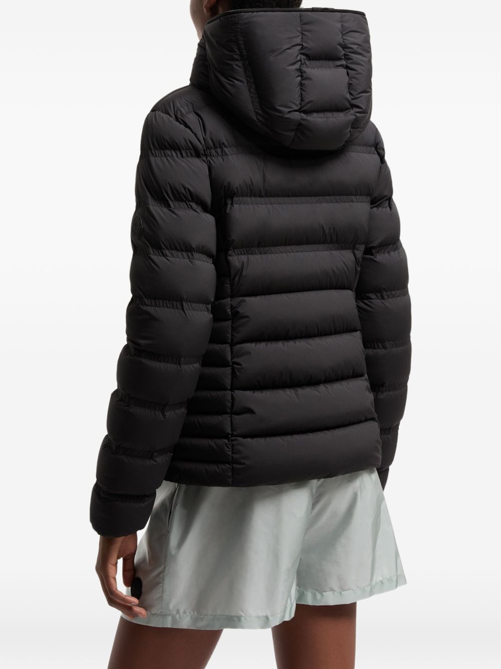 Piumino con cappuccio alete in nero Moncler - donna 