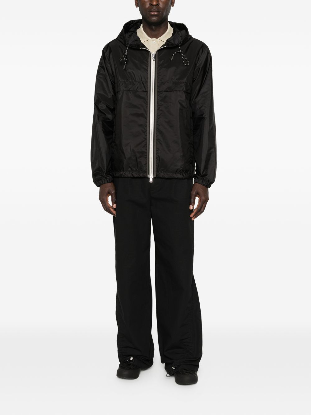 Giacca a vento Nidge con cappuccio in nero Moncler - uomo 