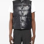 Gilet imbottito con bottoni in blu Moncler - uomo 