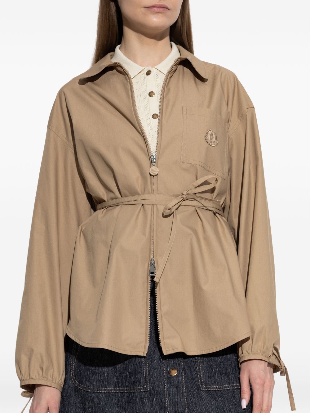 Giacca in cotone con cintura e chiusura a zip in beige Moncler - donna 