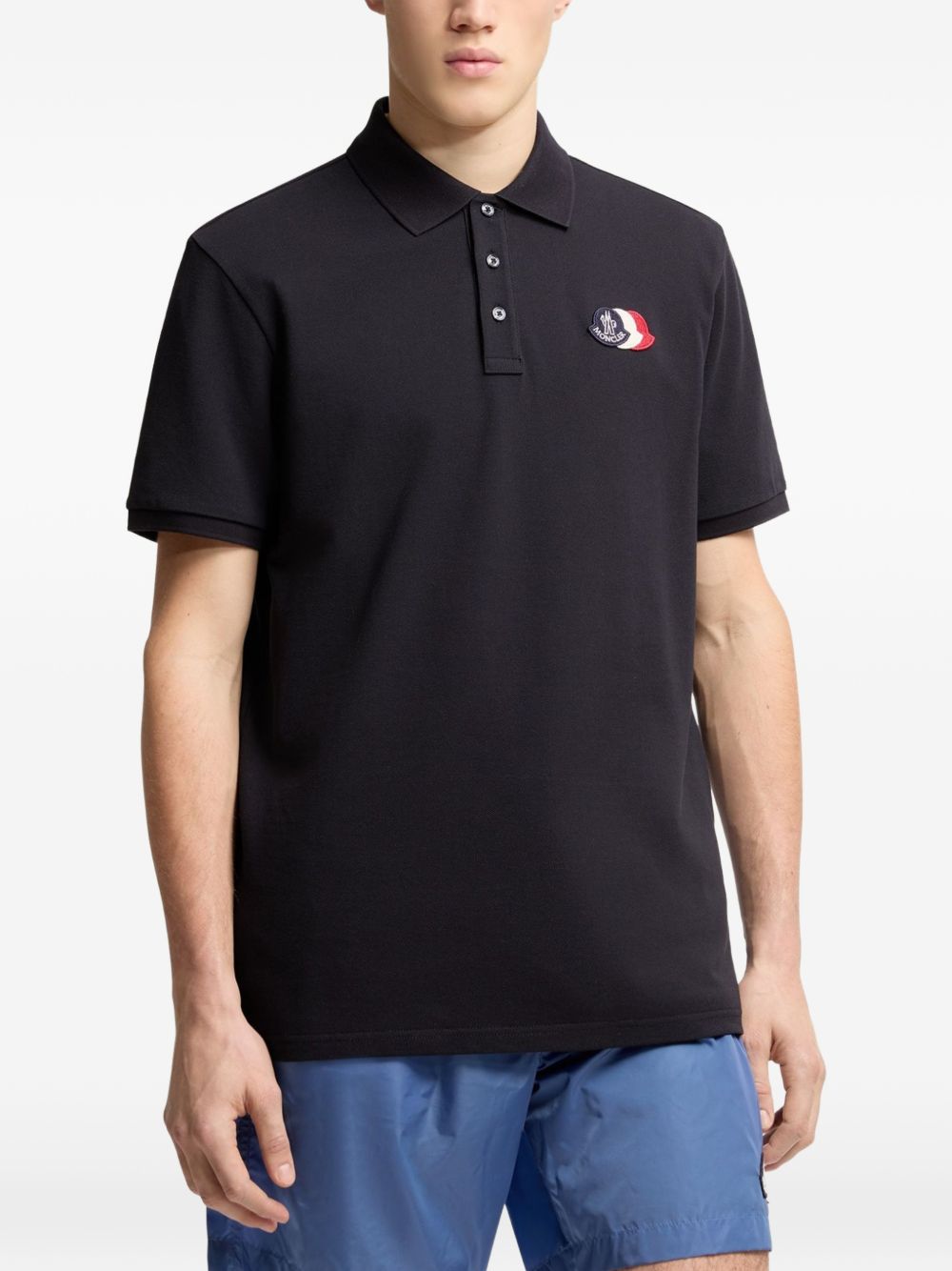 Polo con applicazione logo in blu Moncler - uomo 